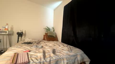 Snapshot of shurthingxx chatting on February 25, 6:09 pm shurthingxx online show from February 25, 6:09 pm