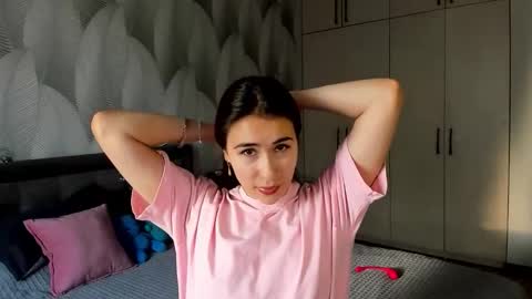 Mika online show from September 26, 1:31 am