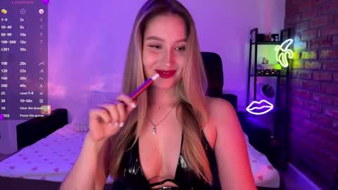 Alice online show from December 16, 11:32 pm