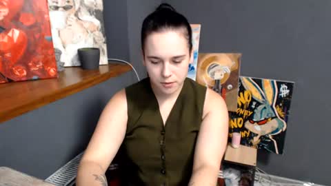 shy_lil online show from July 1, 1:13 pm