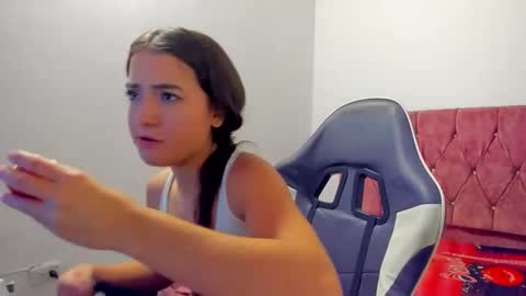 Snapshot of shy_luna18 chatting on June 4, 10:05 pm luna online show from June 4, 10:05 pm