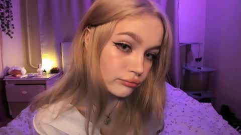 Megan 3 online show from September 21, 9:38 pm