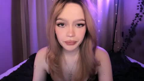 Snapshot of shy_meowmegan chatting on March 22, 10:24 pm Megan 3 online show from March 22, 10:24 pm
