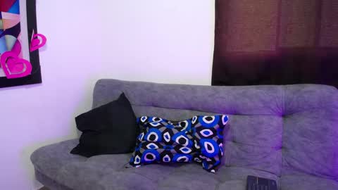 nanami online show from February 19, 12:01 pm