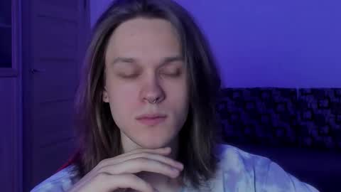 Mark online show from November 3, 1:01 pm