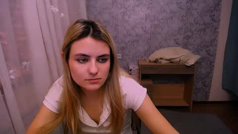 shy_sabrina_ online show from February 19, 1:06 pm
