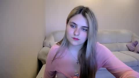 Snapshot of shy_sabrina_ chatting on May 19, 3:29 pm shy_sabrina_ online show from May 19, 3:29 pm