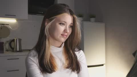 Akemi online show from March 30, 2:40 pm