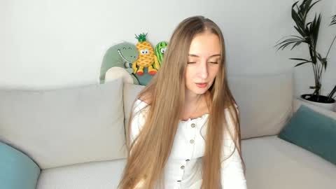 Anna online show from December 4, 6:22 am