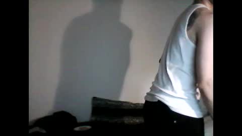 shyboyhugecum2020 online show from March 8, 4:45 am