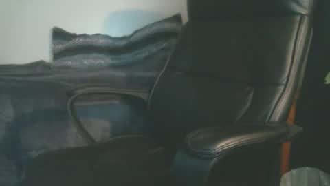 shyboyhugecum2020 online show from February 23, 3:59 am