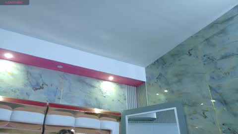 Gone  online show from November 25, 1:11 pm