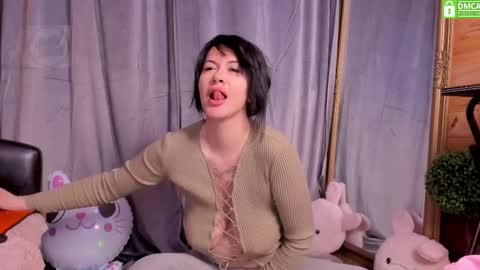 Snapshot of shydreamss chatting on February 24, 6:49 am Anny online show from February 24, 6:49 am