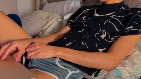 shydude666 online show from December 13, 9:52 pm