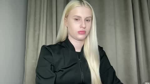 Shy Fox online show from April 21, 6:55 pm