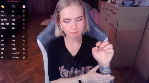 Effie online show from January 3, 5:42 pm