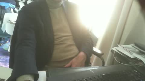 shyfrenchcock online show from March 24, 2:11 pm