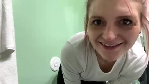 Snapshot of shyg1r1 chatting on January 12, 10:12 pm Sasha online show from January 12, 10:12 pm