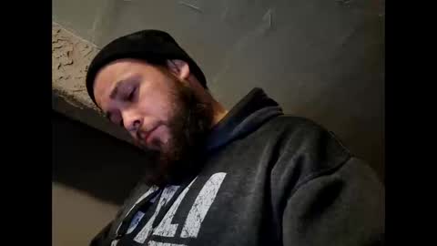 Snapshot of shyguy_passion chatting on January 22, 8:18 am at ya who online show from January 22, 8:18 am