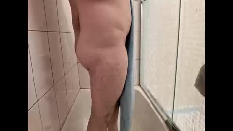 Snapshot of shyguy_passion chatting on March 5, 8:21 pm at ya who online show from March 5, 8:21 pm