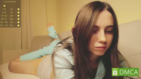 Snapshot of shypeachmaru chatting on May 26, 8:05 pm Mary online show from May 26, 8:05 pm