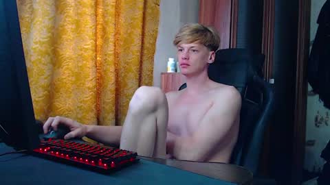 Tom and Betty online show from April 18, 4:49 am