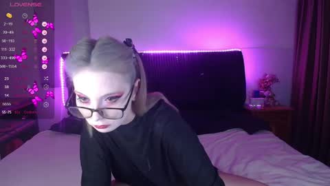 Snapshot of shysweetrish chatting on April 21, 2:15 am shysweetrish online show from April 21, 2:15 am