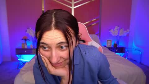 shyy_jany online show from May 5, 1:08 pm