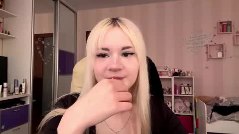 Viki online show from March 2, 8:10 am