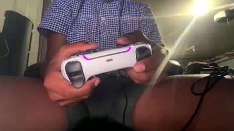 sickoslater online show from March 27, 8:09 am