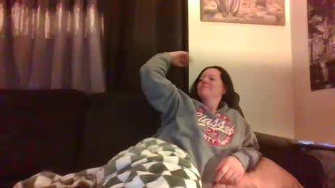 Snapshot of sidneyraee chatting on December 8, 1:02 am Mrs. St. Patrickk online show from December 8, 1:02 am