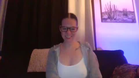 Snapshot of sidneyraee chatting on September 23, 11:24 am Mrs. St. Patrickk online show from September 23, 11:24 am
