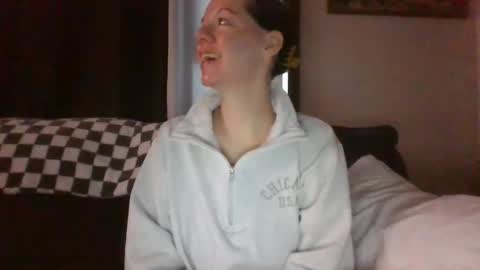 Snapshot of sidneyraee chatting on October 5, 1:31 pm Mrs. St. Patrickk online show from October 5, 1:31 pm