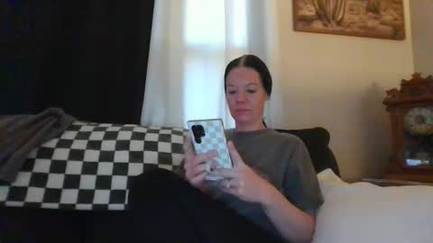 Snapshot of sidneyraee chatting on February 28, 6:09 pm Mrs. St. Patrickk online show from February 28, 6:09 pm