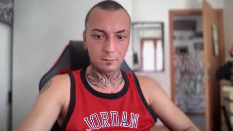 sidvicious23cm online show from September 19, 1:34 pm