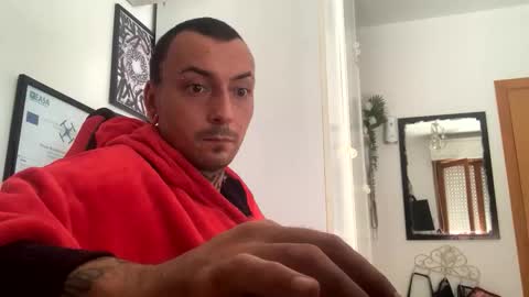 sidvicious23cm online show from September 30, 12:32 pm