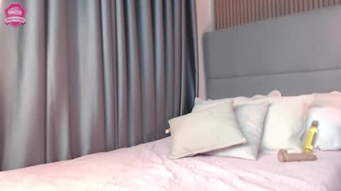 Sienna Blake online show from January 17, 11:18 pm