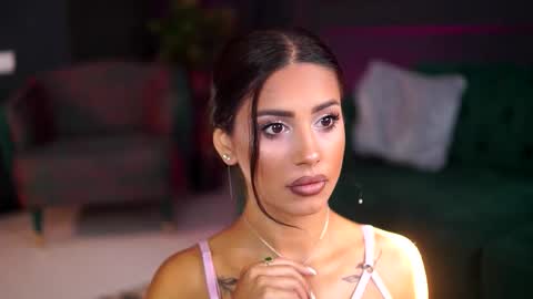 Snapshot of siennaruh chatting on September 15, 6:24 am Sienna online show from September 15, 6:24 am