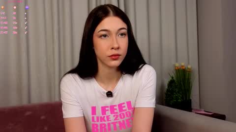 Snapshot of signehinz chatting on February 26, 11:42 am Eva online show from February 26, 11:42 am