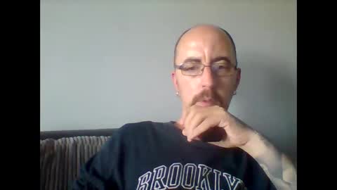 Silent V online show from October 5, 3:32 pm
