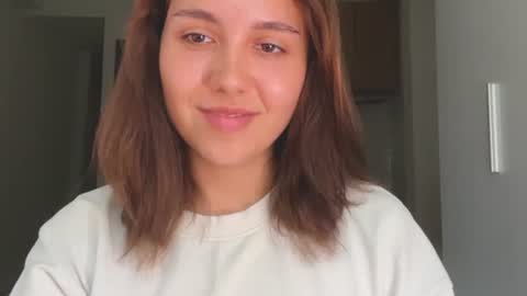 Snapshot of silicia_lu chatting on July 19, 7:23 am You fav Miss Si online show from July 19, 7:23 am