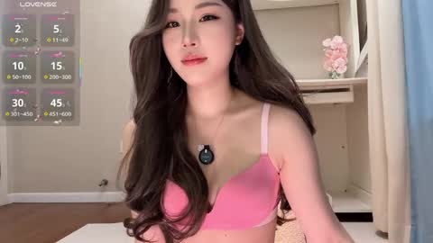 sililis online show from April 7, 9:43 am