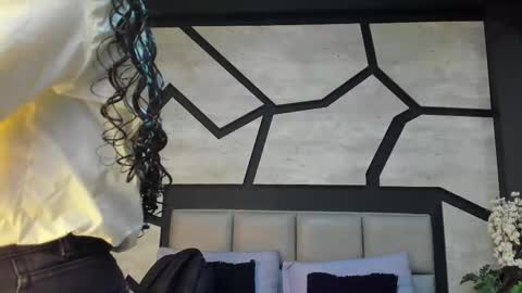 Snapshot of silknyx chatting on February 23, 1:08 pm silknyx online show from February 23, 1:08 pm