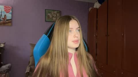 Erica online show from April 3, 9:51 am