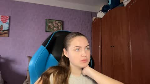 Erica online show from April 11, 8:07 am