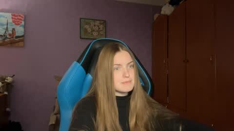 Erica online show from April 13, 6:13 pm