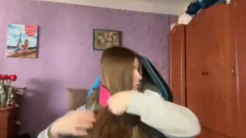 Erica online show from April 19, 12:04 pm