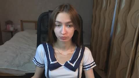 silkymiley online show from October 15, 8:47 am