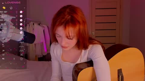 silly___woman online show from May 26, 7:43 pm