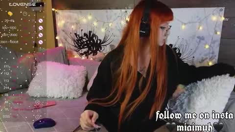 Snapshot of silly_soul chatting on November 16, 11:10 pm Mia online show from November 16, 11:10 pm